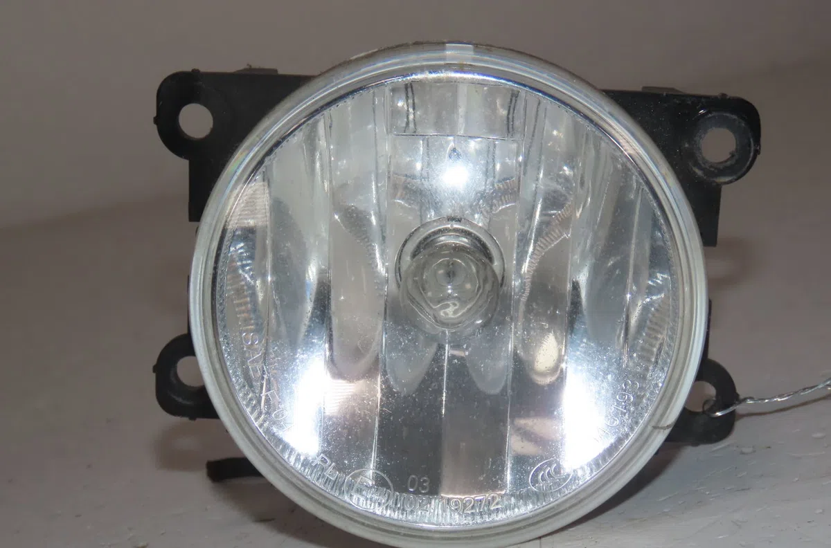 Phare antibrouillard avant droit Peugeot 5008 (0U_, 0E_) 1.6 hdi (2010-2017) occasion