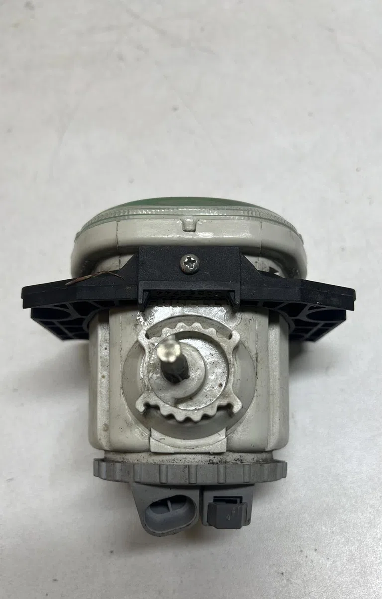 Phare antibrouillard avant droit Peugeot BIPPER (AA_) 1.3 hdi 75 (2010) 3 portes occasion
