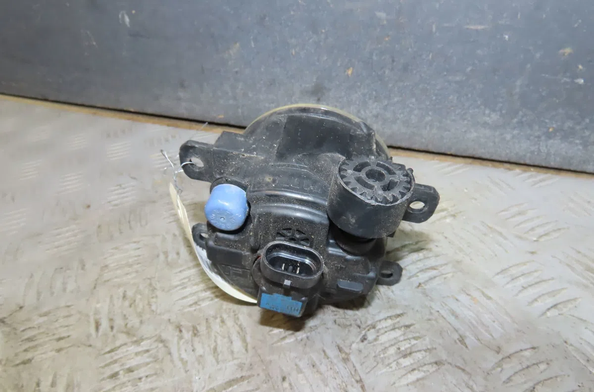 Phare antibrouillard avant droit Peugeot BOXER Camionnette 2.2 bluehdi 165 (2019) occasion