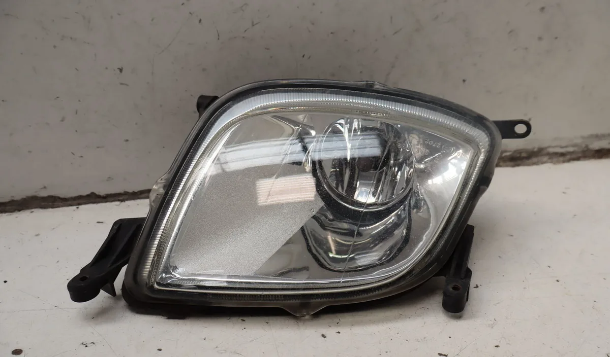 Phare antibrouillard avant droit Porsche CAYENNE (9PA) S 4.5 (2002-2007) occasion