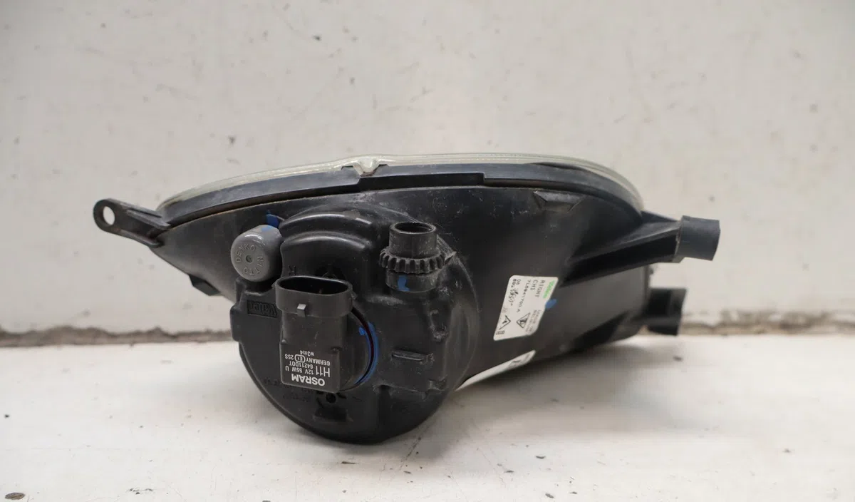 Phare antibrouillard avant droit Porsche CAYENNE (9PA) S 4.5 (2002-2007) occasion