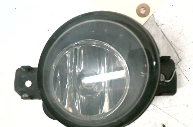Phare antibrouillard avant droit Renault CLIO II (BB_, CB_) 1.2 16v (bb05, bb0w, bb11, bb27, bb2t, bb2u, bb2v, cb05,...