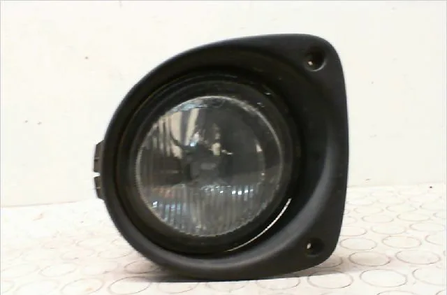 Phare antibrouillard avant droit Renault CLIO II (BB_, CB_) 1.2 (bb0a, bb0f, bb10, bb1k, bb28, bb2d, bb2h, cb0a,... (199