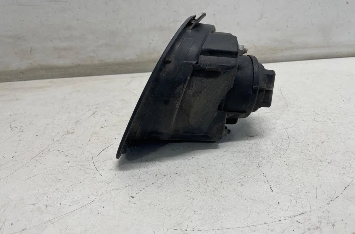 Phare antibrouillard avant droit Renault CLIO II (BB_, CB_) 1.2 (bb0a, bb0f, bb10, bb1k, bb28, bb2d, bb2h, cb0a,... (199