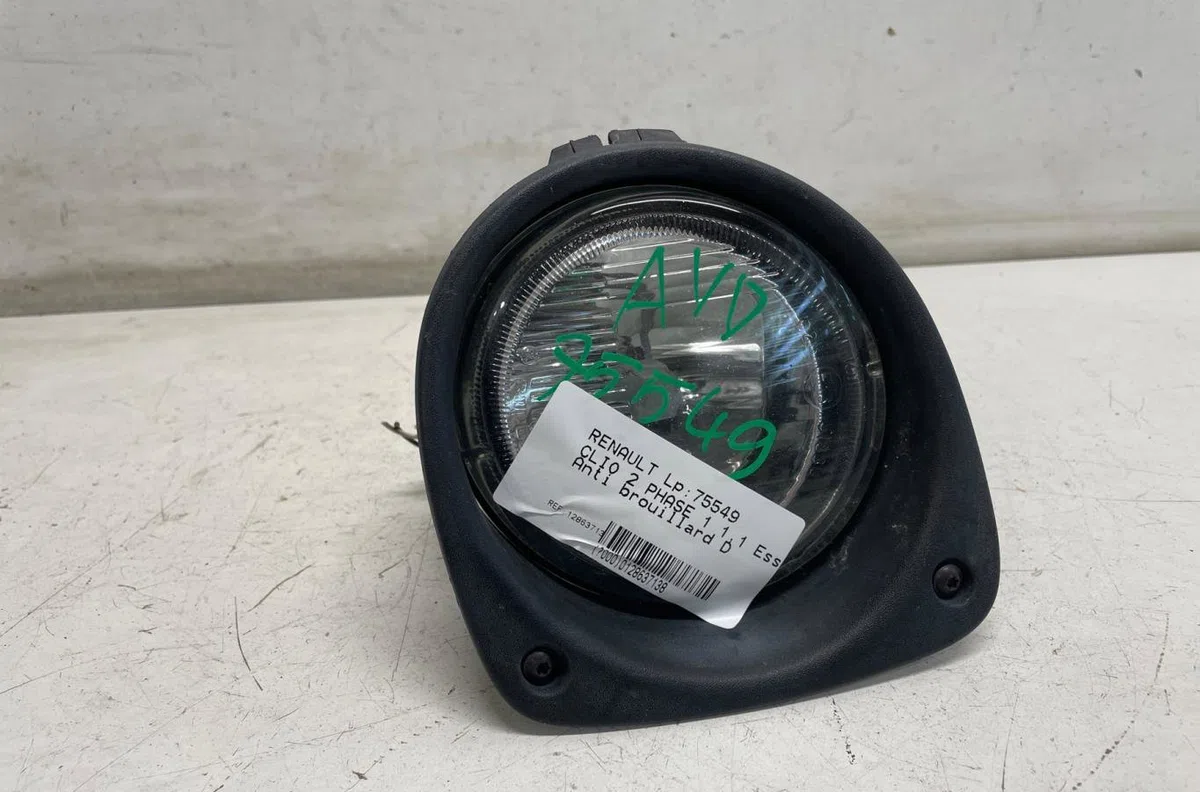 Phare antibrouillard avant droit Renault CLIO II (BB_, CB_) 1.2 (bb0a, bb0f, bb10, bb1k, bb28, bb2d, bb2h, cb0a,... (199