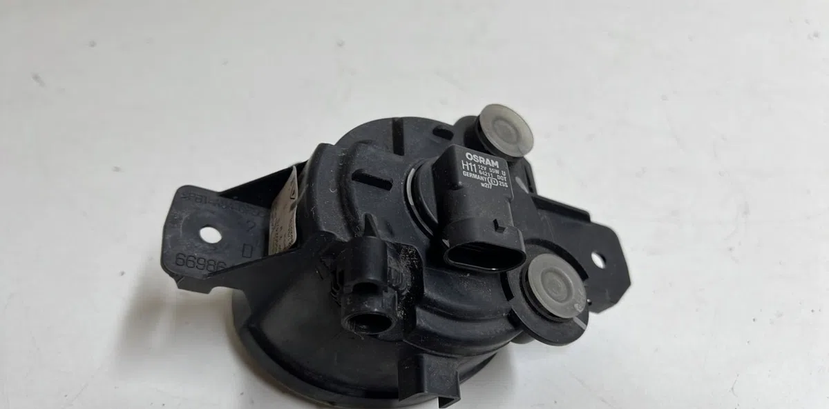 Phare antibrouillard avant droit Renault CLIO II (BB_, CB_) 1.5 dci (b-cb08) (2001-2005) 5 portes occasion