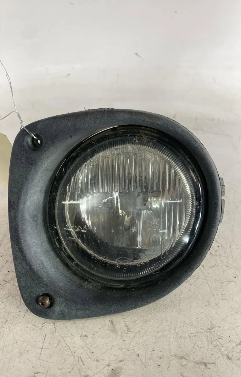 Phare antibrouillard avant droit Renault CLIO II (BB_, CB_) 1.6 (b-cb0d, bb00) (1998-2005) occasion