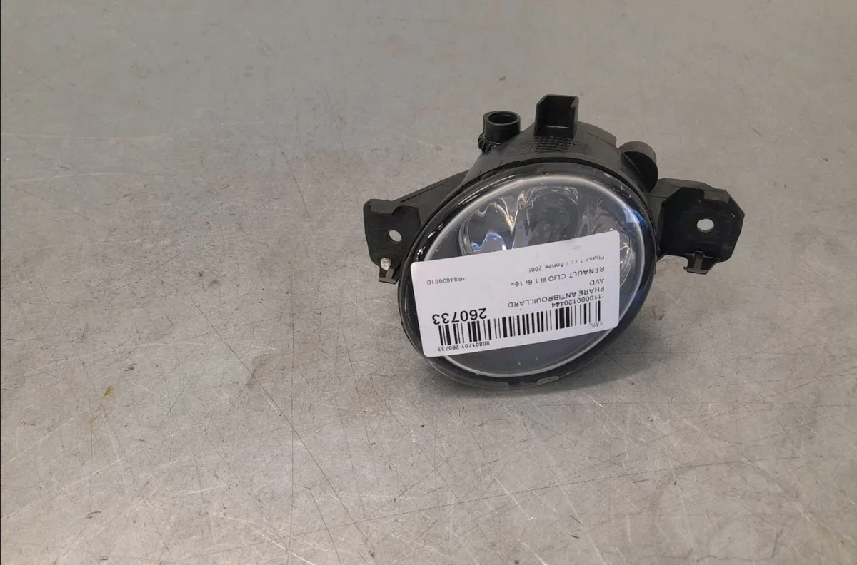 Phare antibrouillard avant droit Renault CLIO III (BR0-1, CR0-1) 1.6 16v (br05, br0b, br0y, br15, br1j, br1m, br1y, cr0b