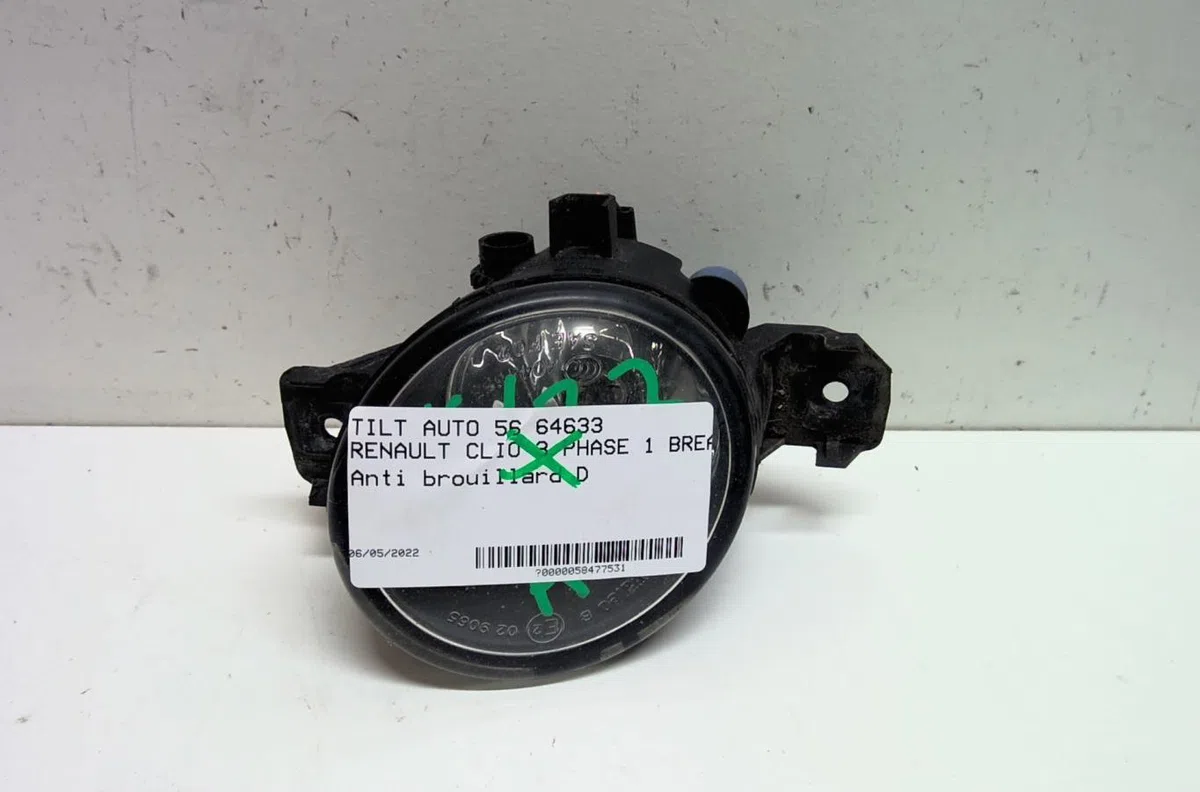 Phare antibrouillard avant droit Renault CLIO III Grandtour (KR0-1_) 1.5 dci (kr0f) (2007-2012) 5 portes occasion