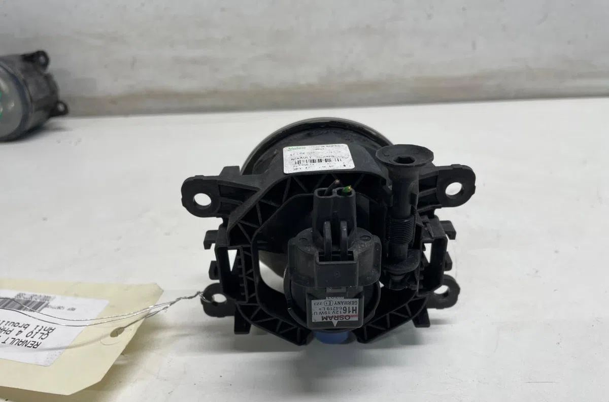 Phare antibrouillard avant droit Renault CLIO IV (BH_) 1.5 dci 75 (2012) 5 portes occasion