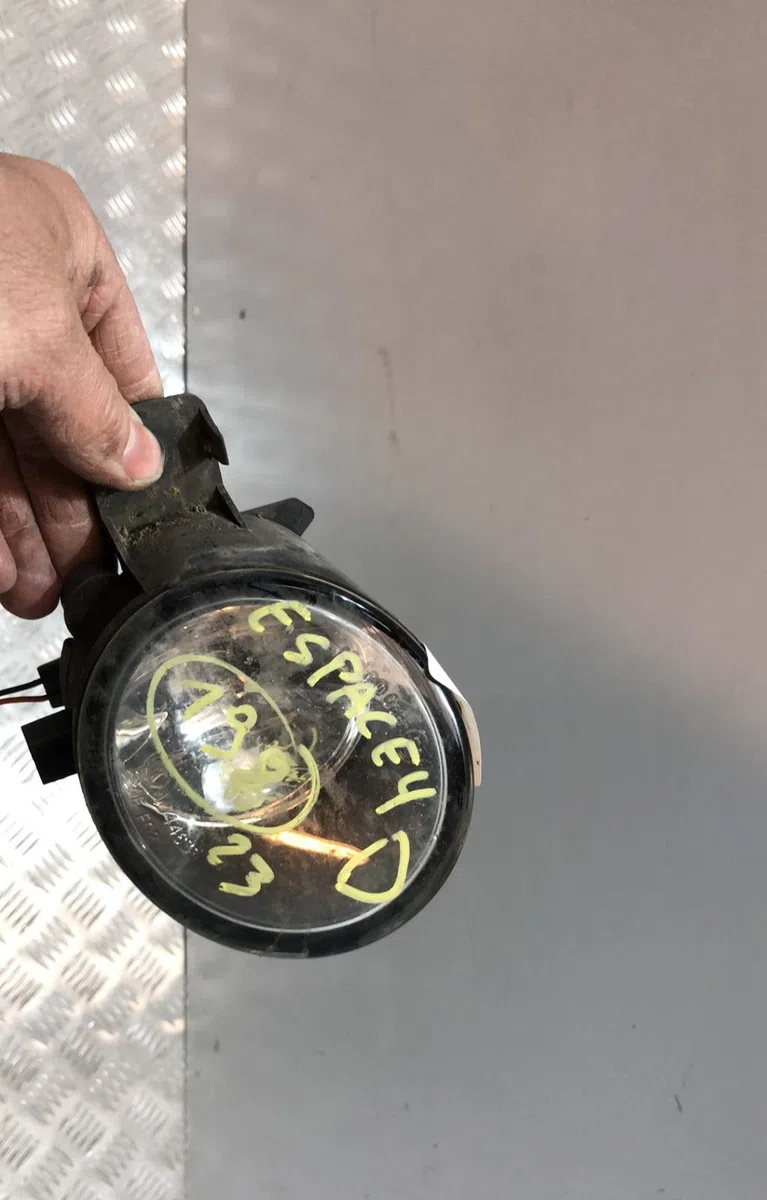 Phare antibrouillard avant droit RENAULT ESPACE 4 PHASE 2 occasion
