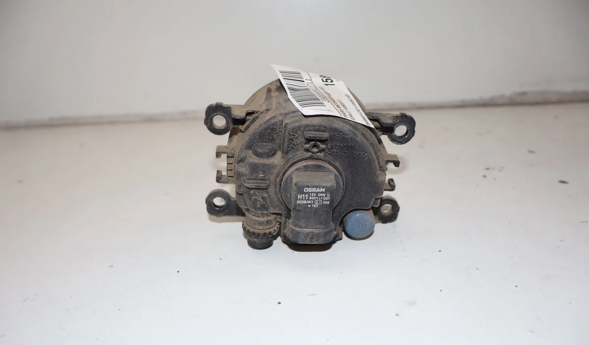 Phare antibrouillard avant droit Renault KANGOO - GRAND KANGOO II (KW0-1_) 1.5 dci 105 (kw0f) (2008) occasion