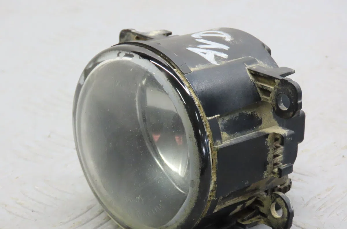 Phare antibrouillard avant droit Renault KANGOO - GRAND KANGOO II (KW0-1_) 1.5 dci 85 (kw0k, kw0l, kw0b) (2008) 4 portes