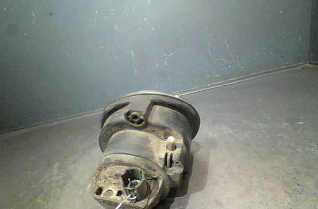 Phare antibrouillard avant droit Renault KANGOO (KC0-1_) 1.9 dti (kc0u) (2000) occasion