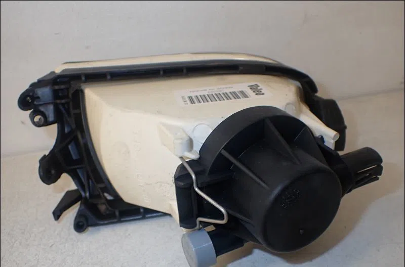 Phare antibrouillard avant droit RENAULT LAGUNA I  1.8 occasion