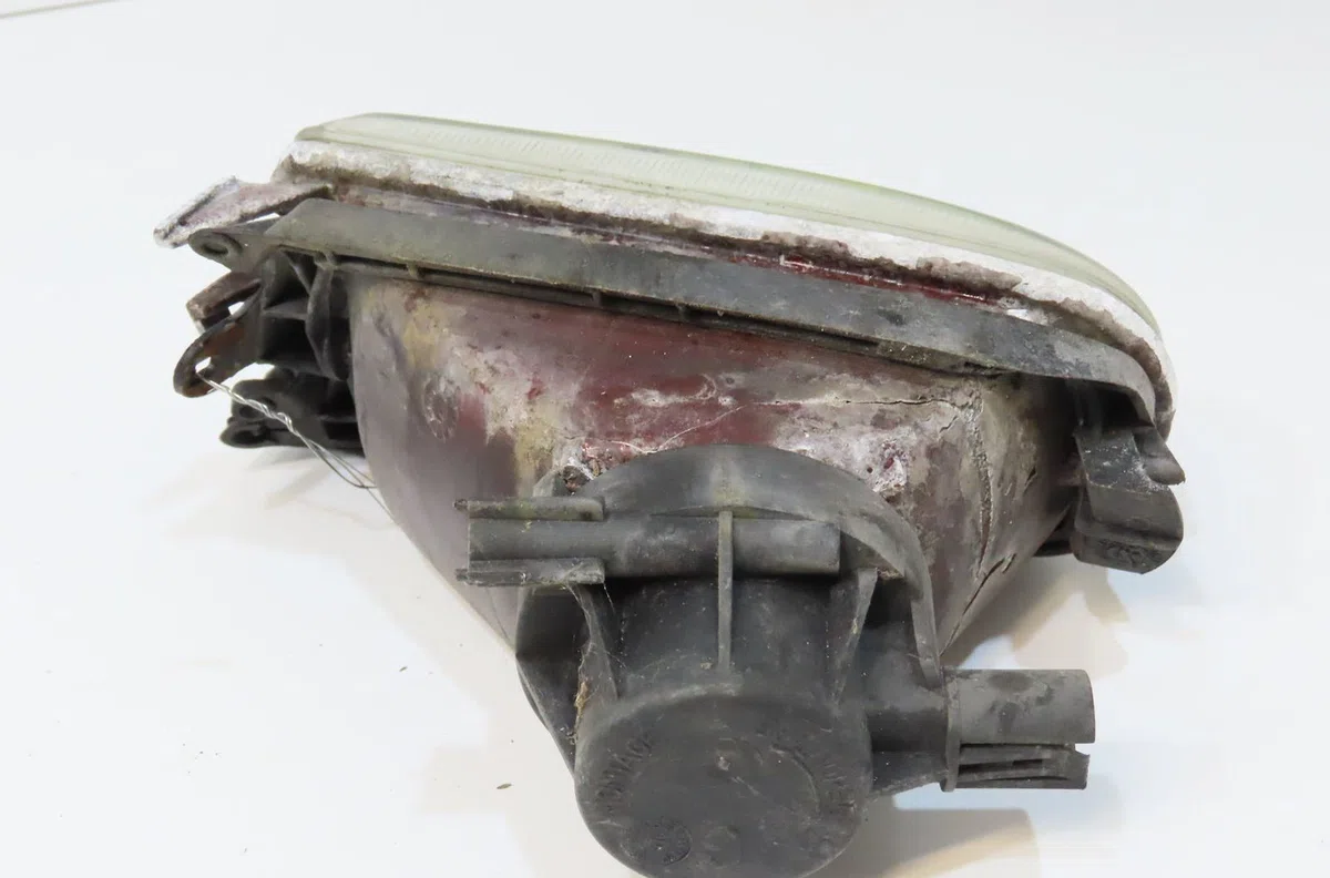 Phare antibrouillard avant droit Renault LAGUNA I (B56_, 556_) 2.2 d (b56f-2) (1993-2001) occasion