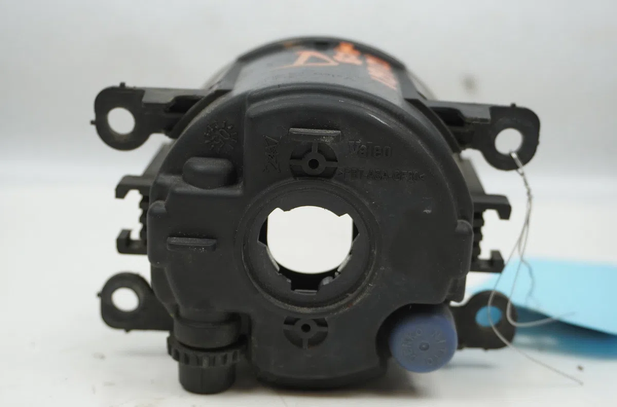 Phare antibrouillard avant droit Renault LAGUNA II Grandtour (KG0-1_) 2.2 dci (kg0f) (2001-2006) occasion