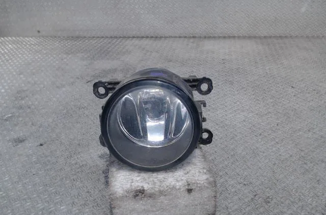 Phare antibrouillard avant droit RENAULT MEGANE 2 MEGANE 2 PHASE 2 CABRIOLET occasion