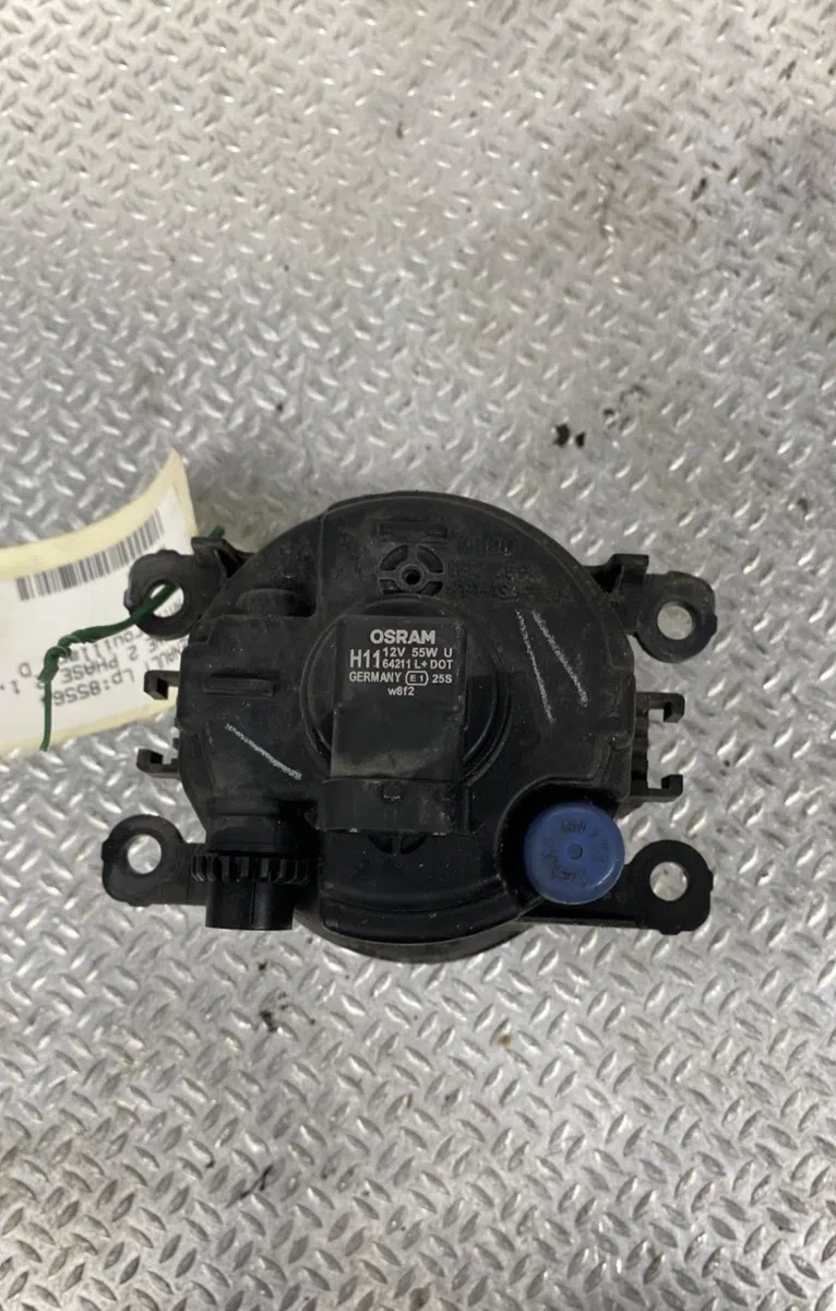 Phare antibrouillard avant droit RENAULT MEGANE 2  MEGANE 2 PHASE 2 occasion