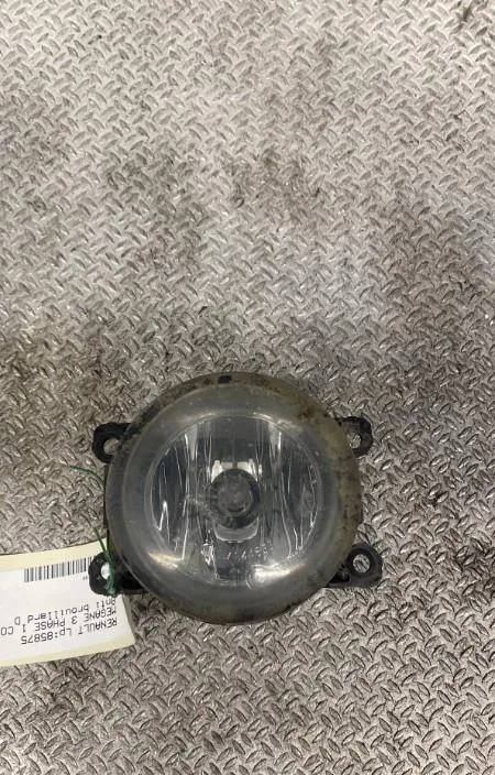 Phare antibrouillard avant droit RENAULT MEGANE 3 MEGANE 3 PHASE 1 COUPE occasion