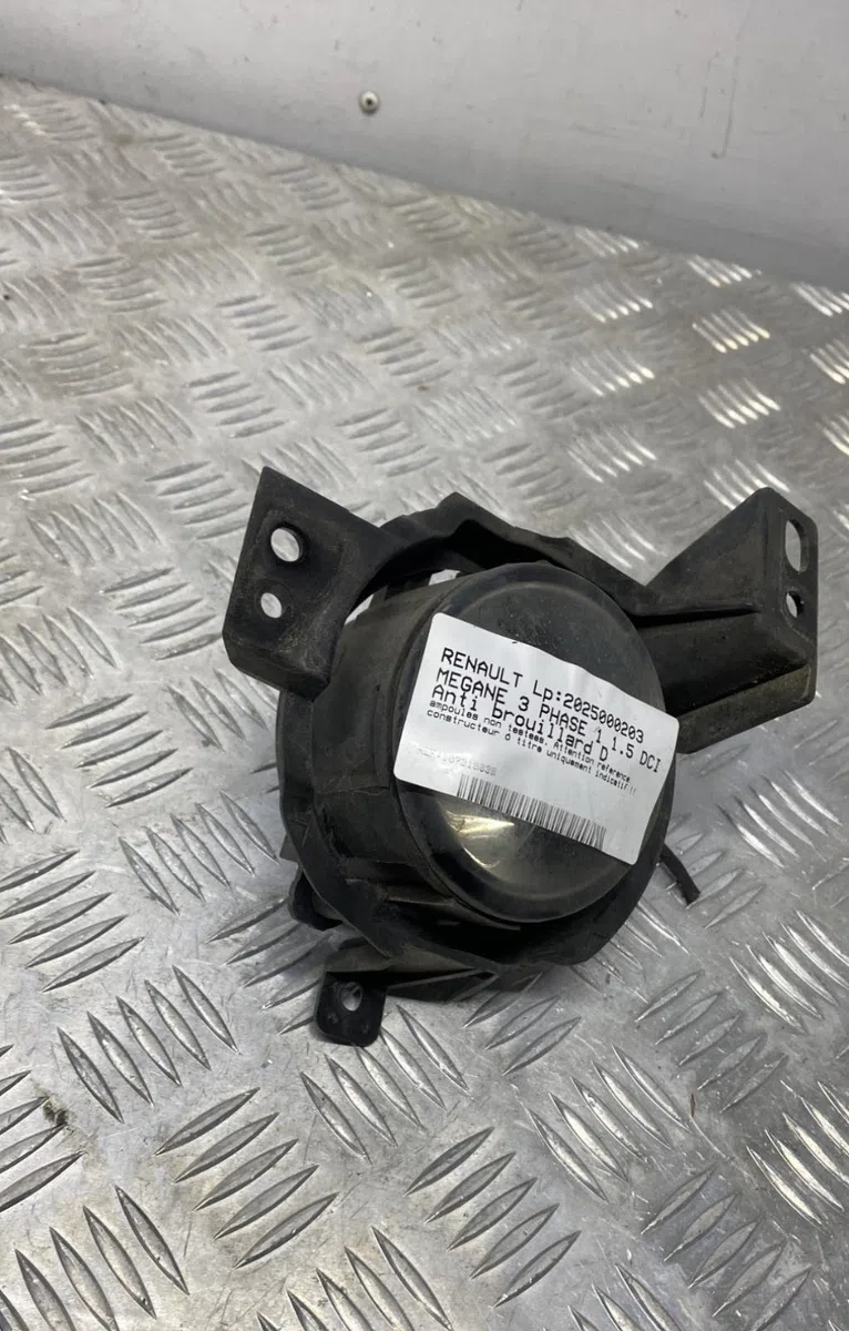 Phare antibrouillard avant droit RENAULT MEGANE 3 PHASE 1 occasion