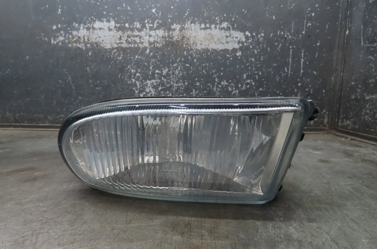 Phare antibrouillard avant droit Renault MEGANE I (BA0-1_) 1.9 tdi (1996-2003) occasion
