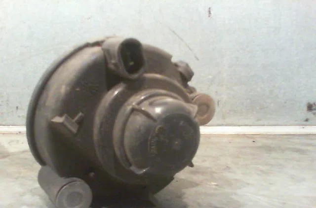 Phare antibrouillard avant droit RENAULT MEGANE I Phase 1 11-1995--03-1999 occasion