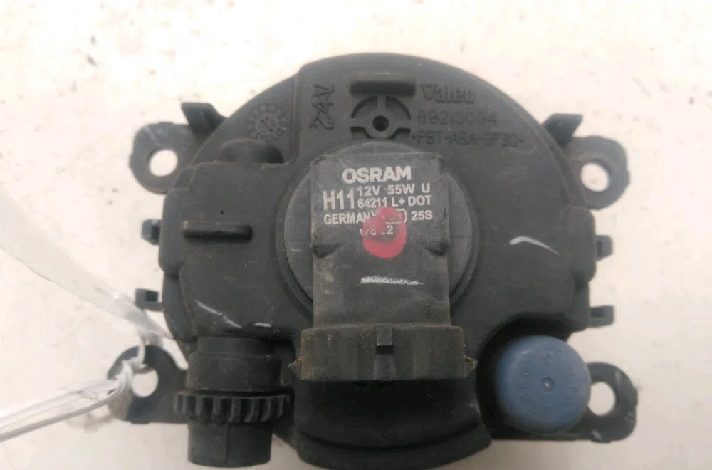 Phare antibrouillard avant droit Renault MEGANE II (BM0-1_, CM0-1_) 1.5 dci (bm1e, cm1e) (2005-2008) occasion
