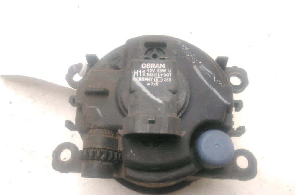 Phare antibrouillard avant droit Renault MEGANE II (BM0-1_, CM0-1_) 1.5 dci (bm1f, cm1f) (2005-2008) occasion