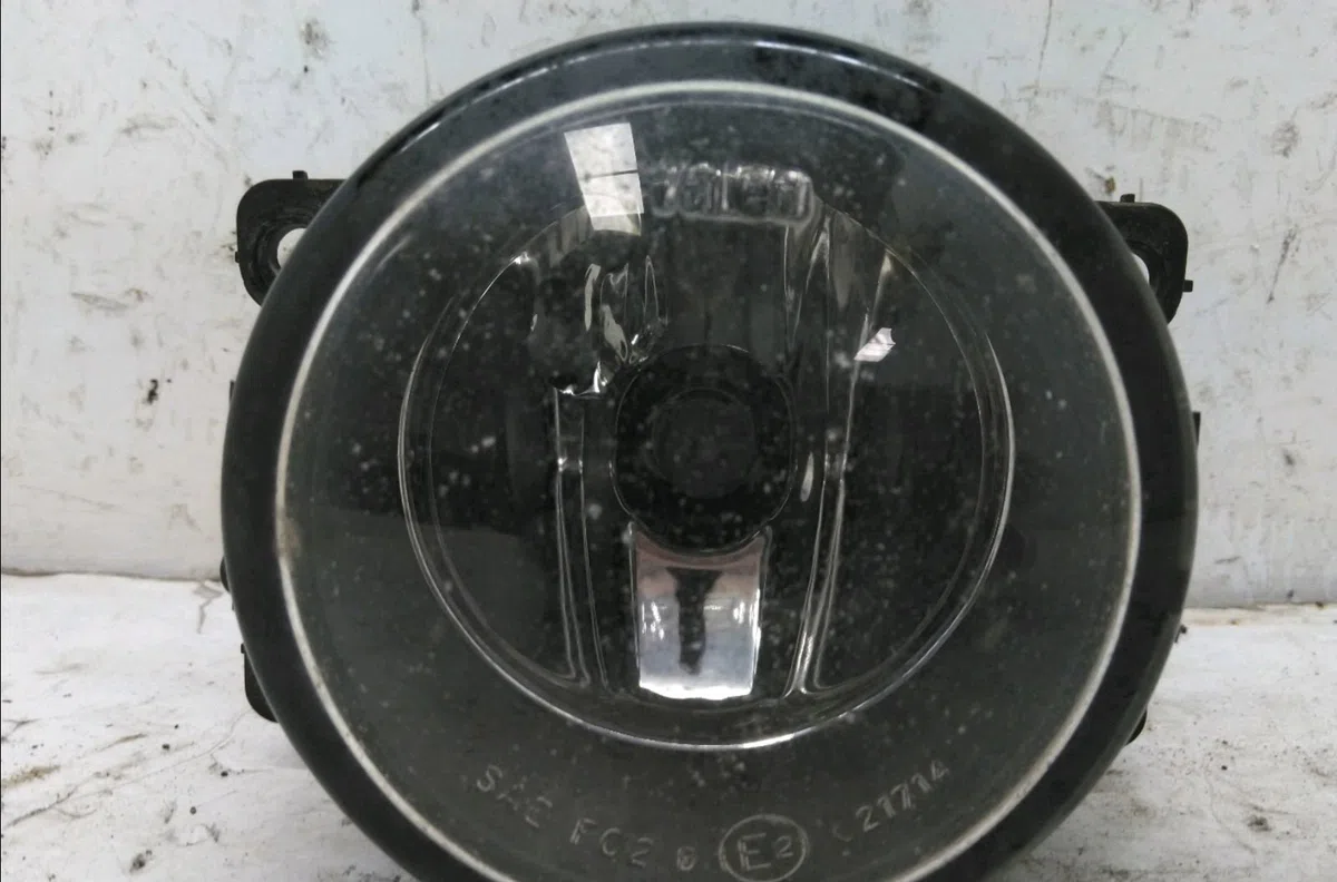 Phare antibrouillard avant droit Renault MEGANE II (BM0-1_, CM0-1_) 1.9 dci (bm0g, cm0g) (2002-2008) 5 portes occasion