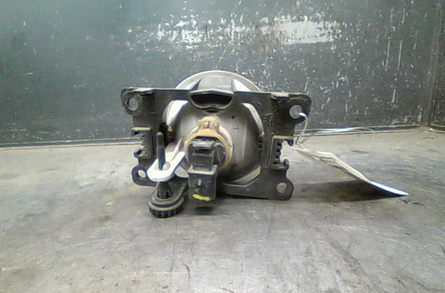 Phare antibrouillard avant droit Renault MEGANE II Coupé-Cabriolet (EM0-1_) 1.9 dci (2003-2009) occasion