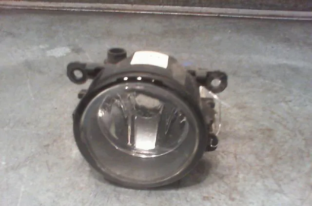 Phare antibrouillard avant droit RENAULT MEGANE III 2009 occasion