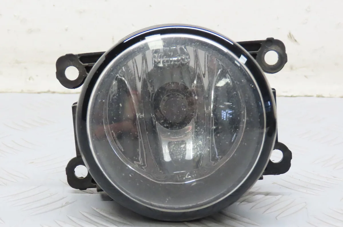 Phare antibrouillard avant droit Renault MEGANE III Coupé (DZ0-1_) 2.0 dci (dz0l) (2009-2015) occasion