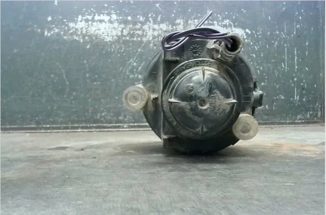 Phare antibrouillard avant droit Renault SCÉNIC I Monospace (JA0-1_, FA0_) 1.4 16v (ja0d, ja1h, ja0w, ja10) (1999-2003) 
