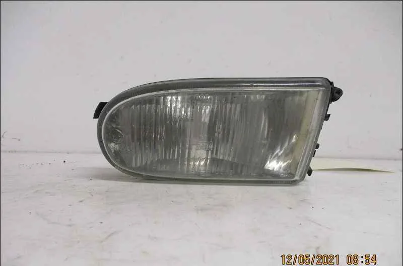 Phare antibrouillard avant droit RENAULT SCENIC I occasion