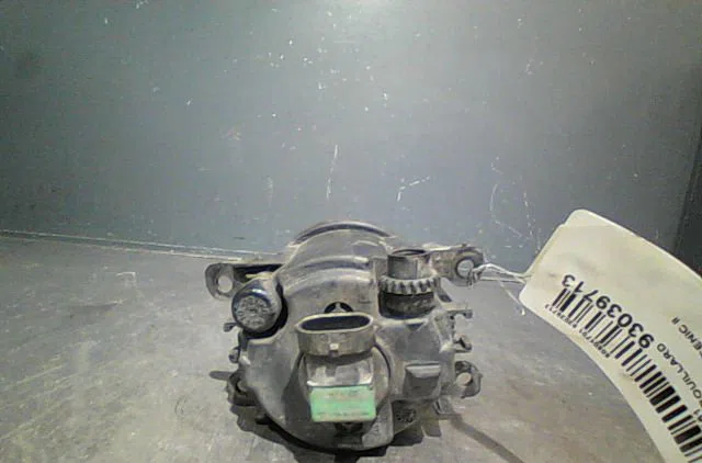 Phare antibrouillard avant droit Renault SCÉNIC II (JM0-1_) 1.5 dci (jm02, jm13) (2003-2005) occasion