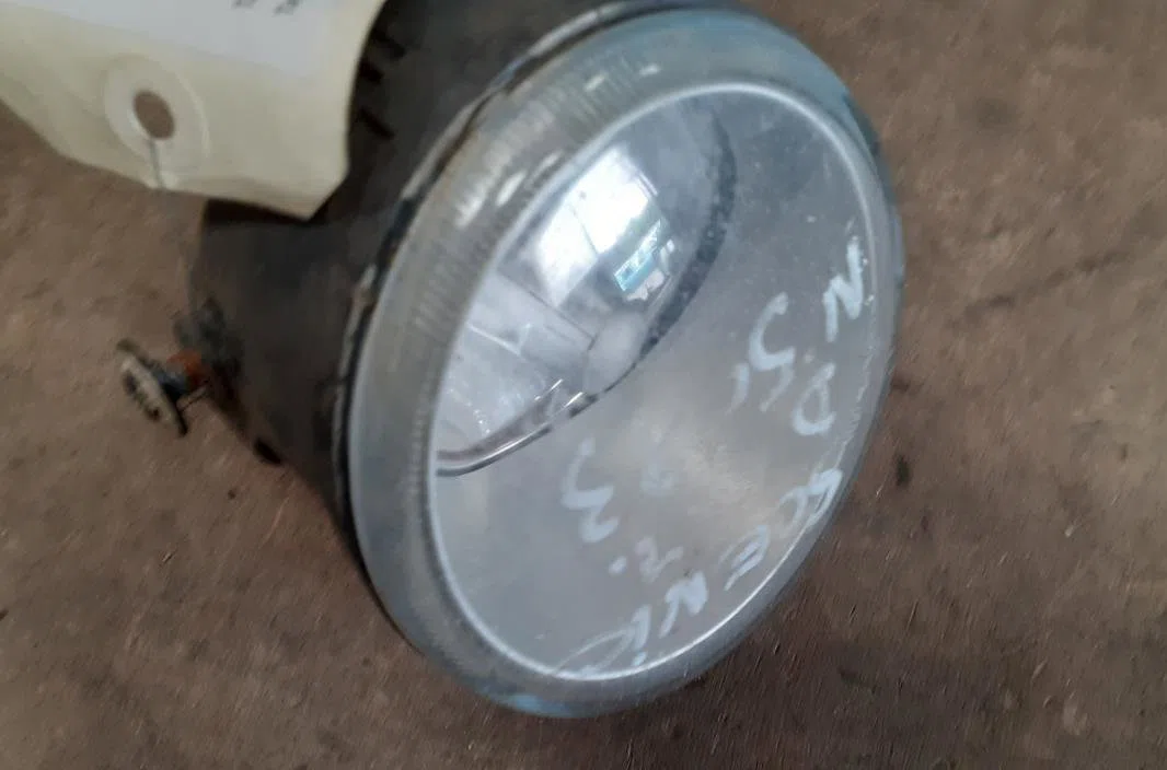 Phare antibrouillard avant droit Renault SCÉNIC II (JM0-1_) 1.5 dci (jm1e, jm16) (2005-2008) 5 portes occasion