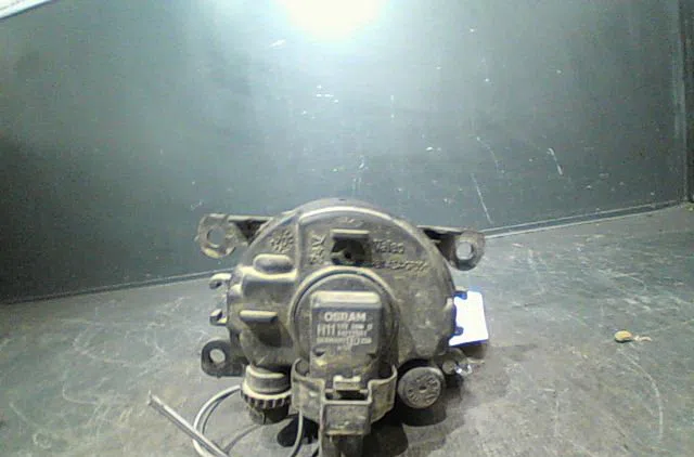 Phare antibrouillard avant droit Renault SCÉNIC II (JM0-1_) 1.9 dci (jm0g, jm12, jm1g, jm2c) (2003-2006) occasion