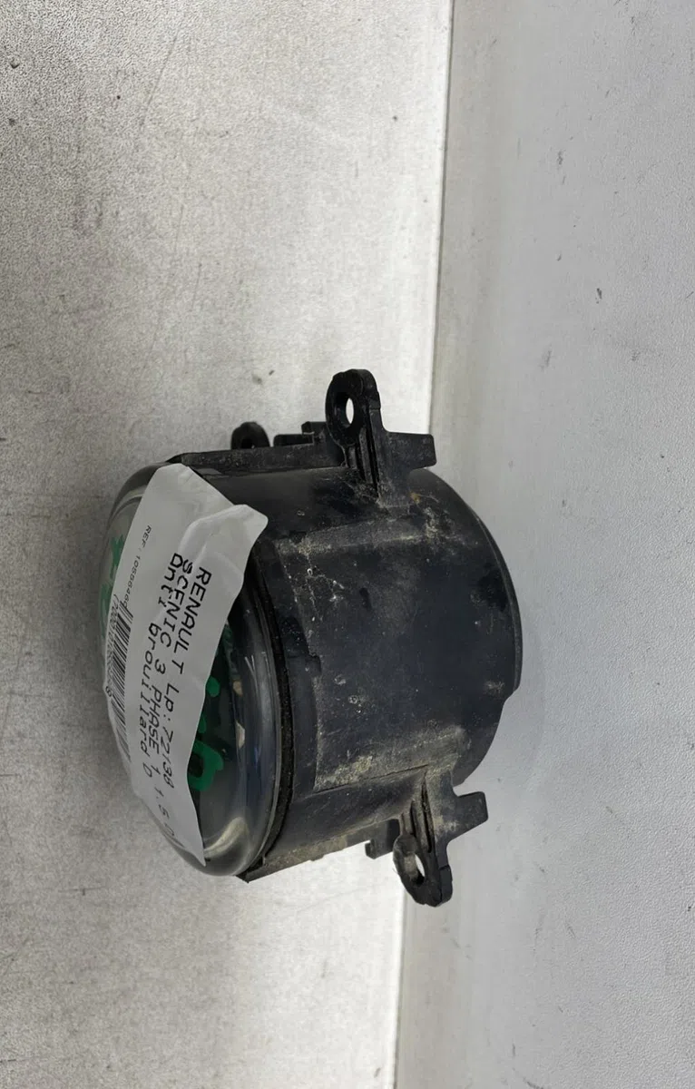 Phare antibrouillard avant droit Renault SCÉNIC III (JZ0-1_) 1.5 dci (jz02, jz0r) (2010) occasion