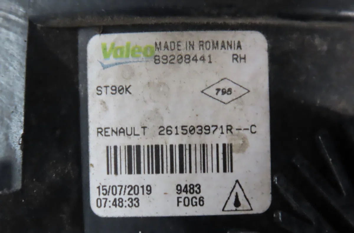 Phare antibrouillard avant droit Renault SCÉNIC IV (J9_) 1.7 blue dci 120 (j9a7, j9a8) (2018) occasion