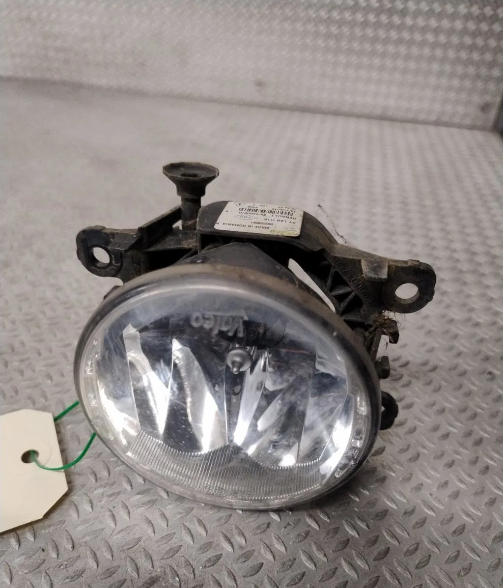 Phare antibrouillard avant droit RENAULT TWINGO 3  TWINGO 3 PHASE 1 occasion