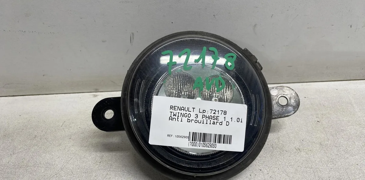 Phare antibrouillard avant droit Renault TWINGO III (BCM_, BCA_) 1.0 sce 70 (bcmb) (2015) 5 portes occasion