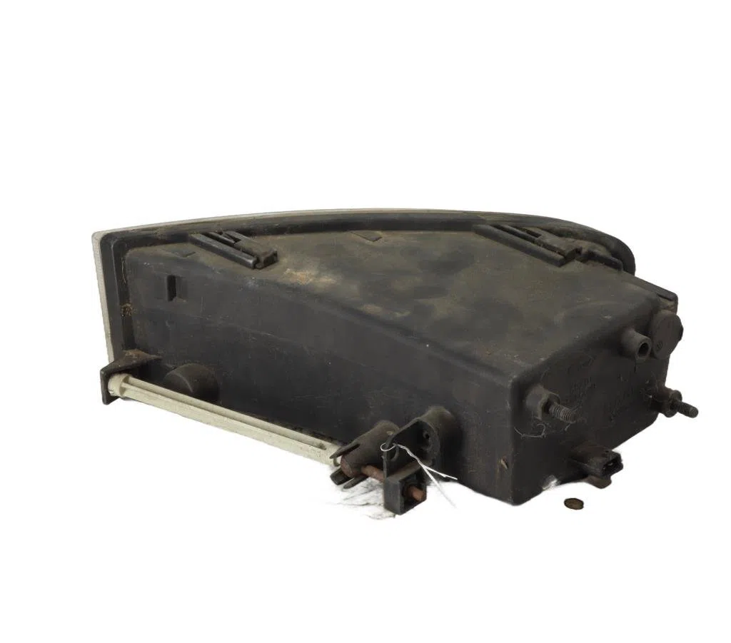Phare antibrouillard avant droit Saab 9-3 (YS3F, E79, D79, D75) 2.2 tid (2002-2015) occasion