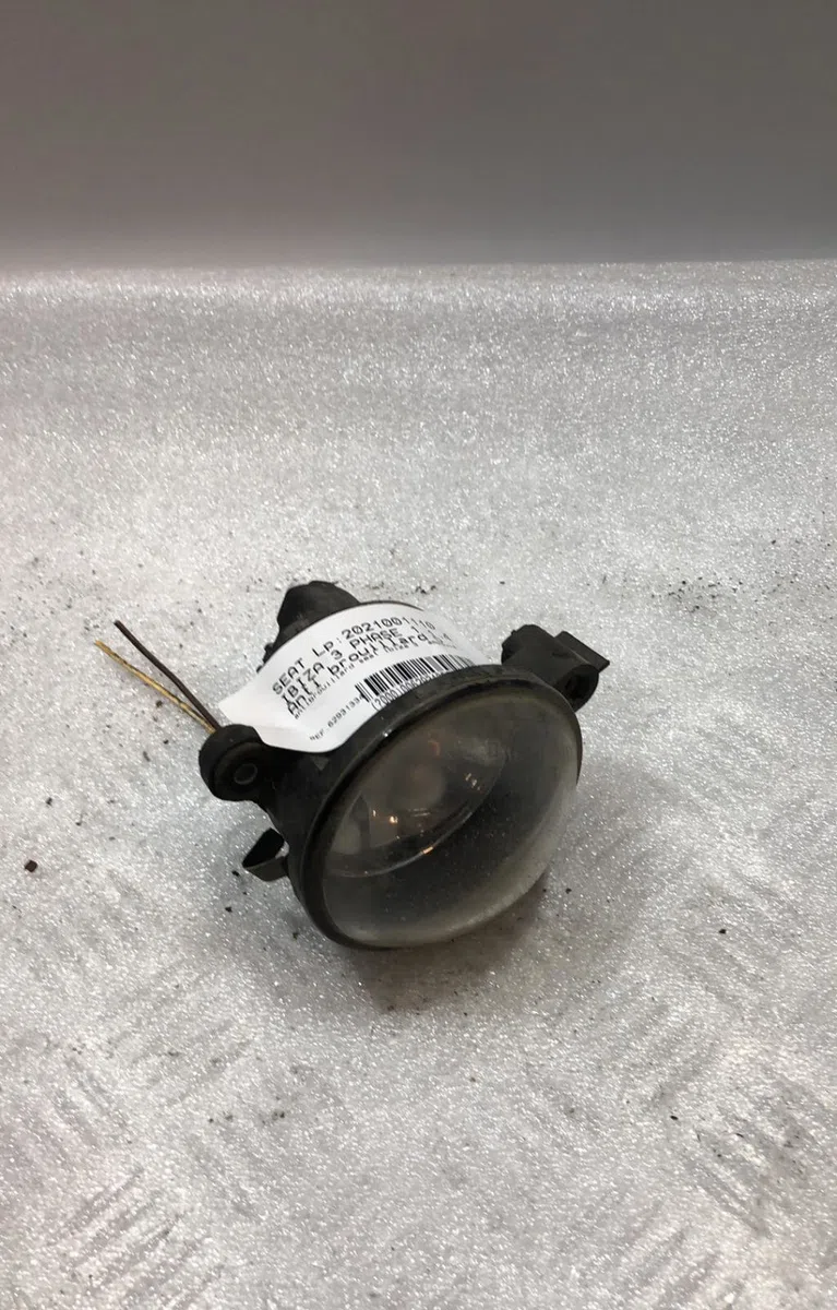Phare antibrouillard avant droit SEAT IBIZA 3 PHASE 1 occasion