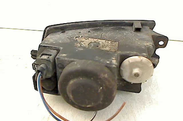 Phare antibrouillard avant droit SEAT IBIZA II 2000 occasion