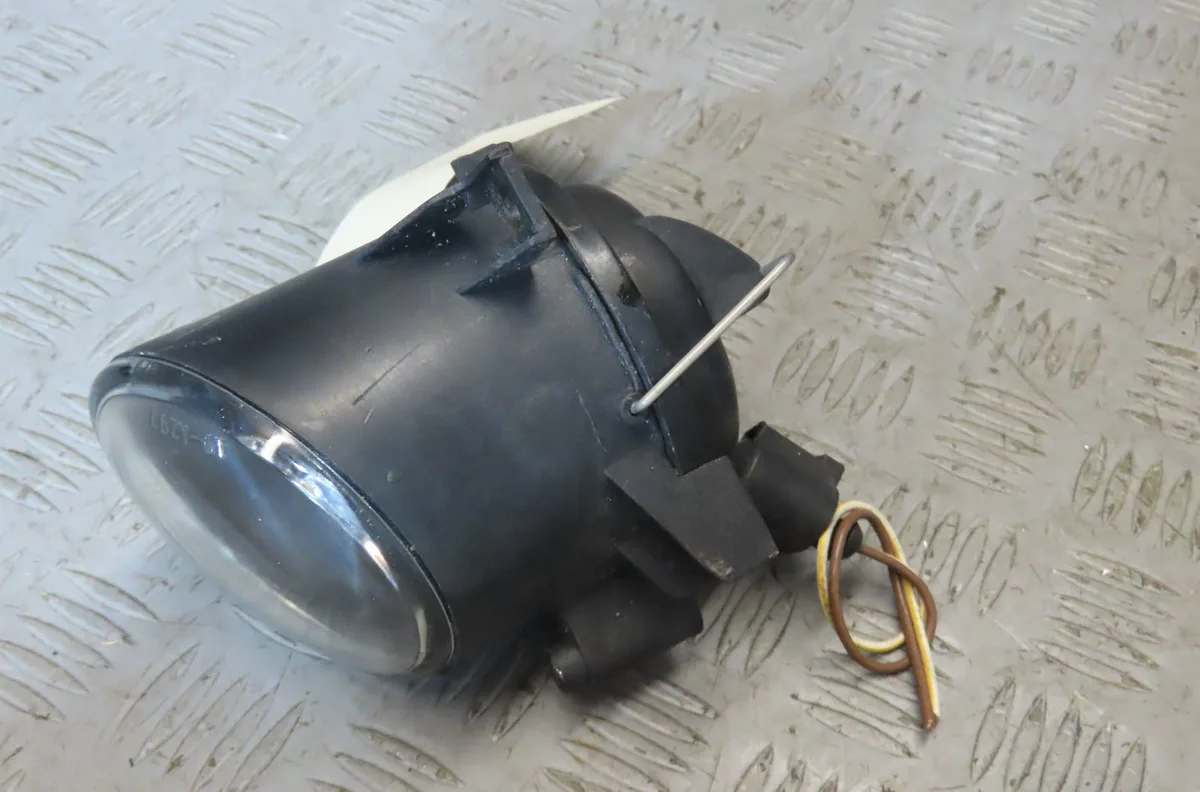 Phare antibrouillard avant droit SEAT IBIZA occasion