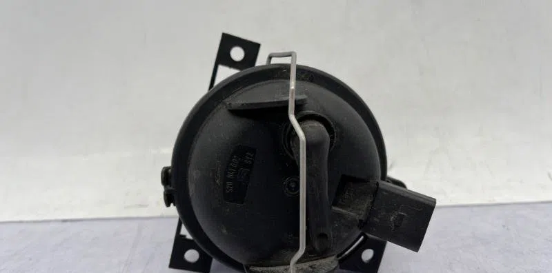 Phare antibrouillard avant droit SEAT TOLEDO 3 occasion