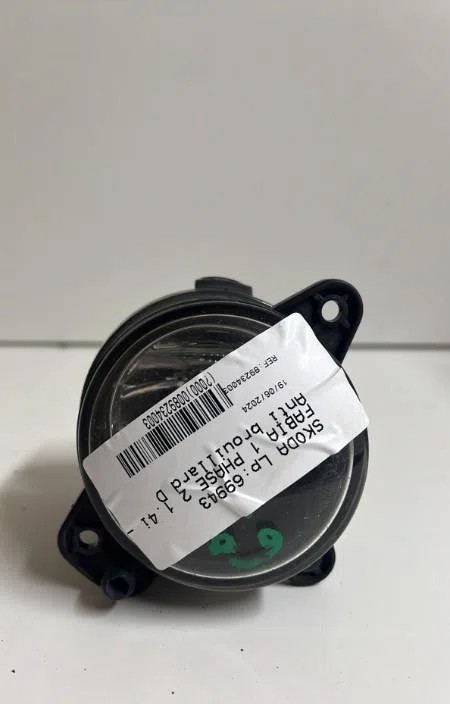 Phare antibrouillard avant droit Skoda FABIA I (6Y2) 1.4 16v (1999-2008) occasion