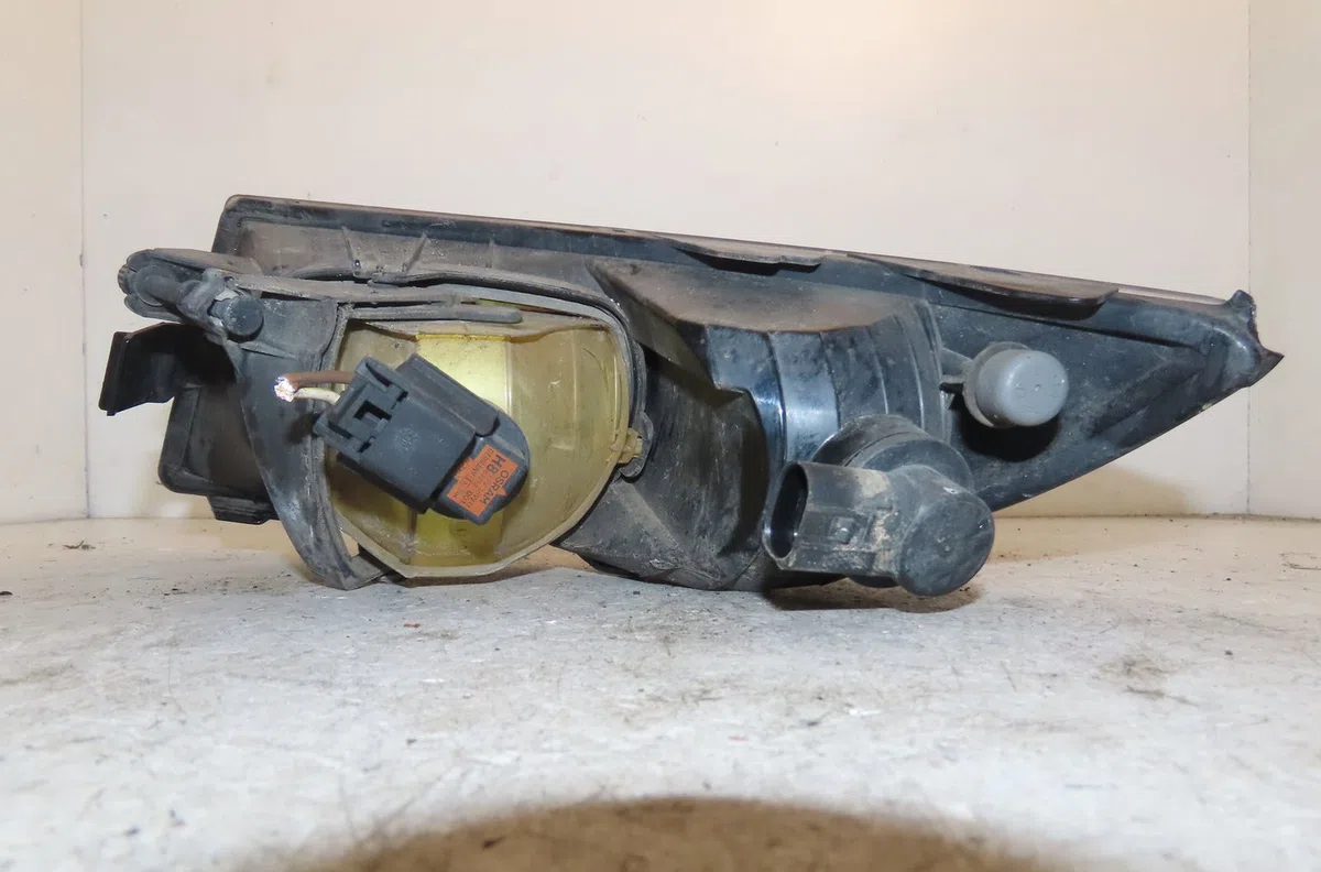 Phare antibrouillard avant droit Skoda FABIA II (542) 1.6 tdi (2010-2014) occasion