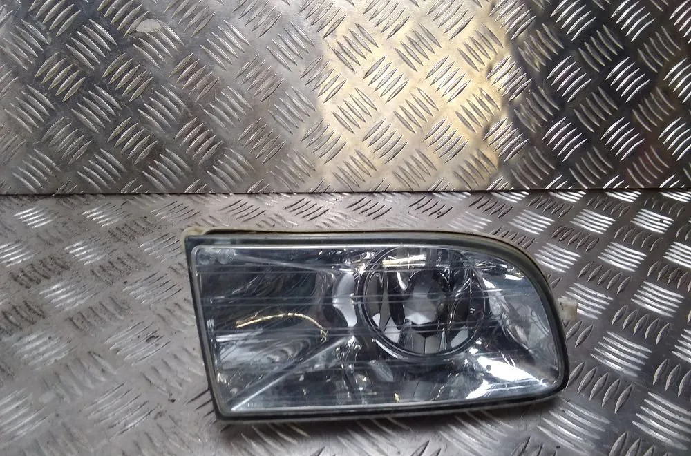 Phare antibrouillard avant droit Skoda OCTAVIA II Combi (1Z5) 1.9 tdi 4x4 (2004-2010) occasion